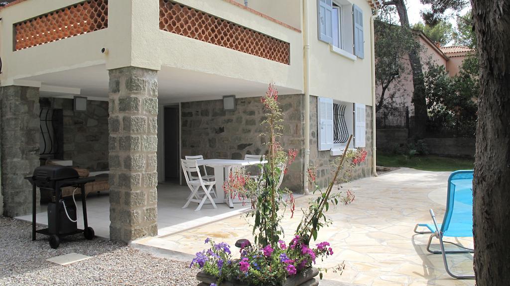 Appartement Dans Villa St Raphael Saint-Raphaël Rom bilde