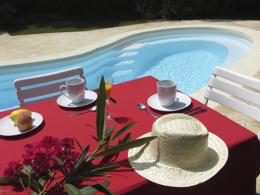 Appartement Dans Villa St Raphael Saint-Raphaël Rom bilde