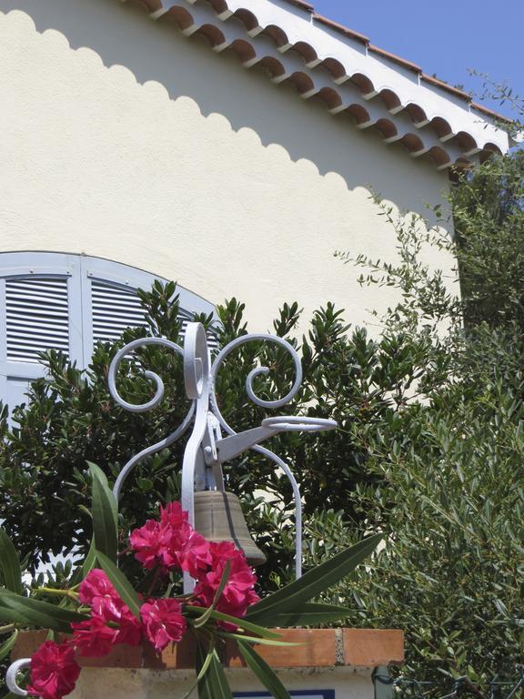 Appartement Dans Villa St Raphael Saint-Raphaël Rom bilde
